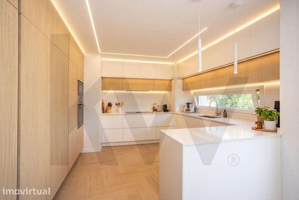 O Novo Ícone da Herdade da Aroeira: Villa Margaridas | V4 com Piscina - Grande imagem: 5/60