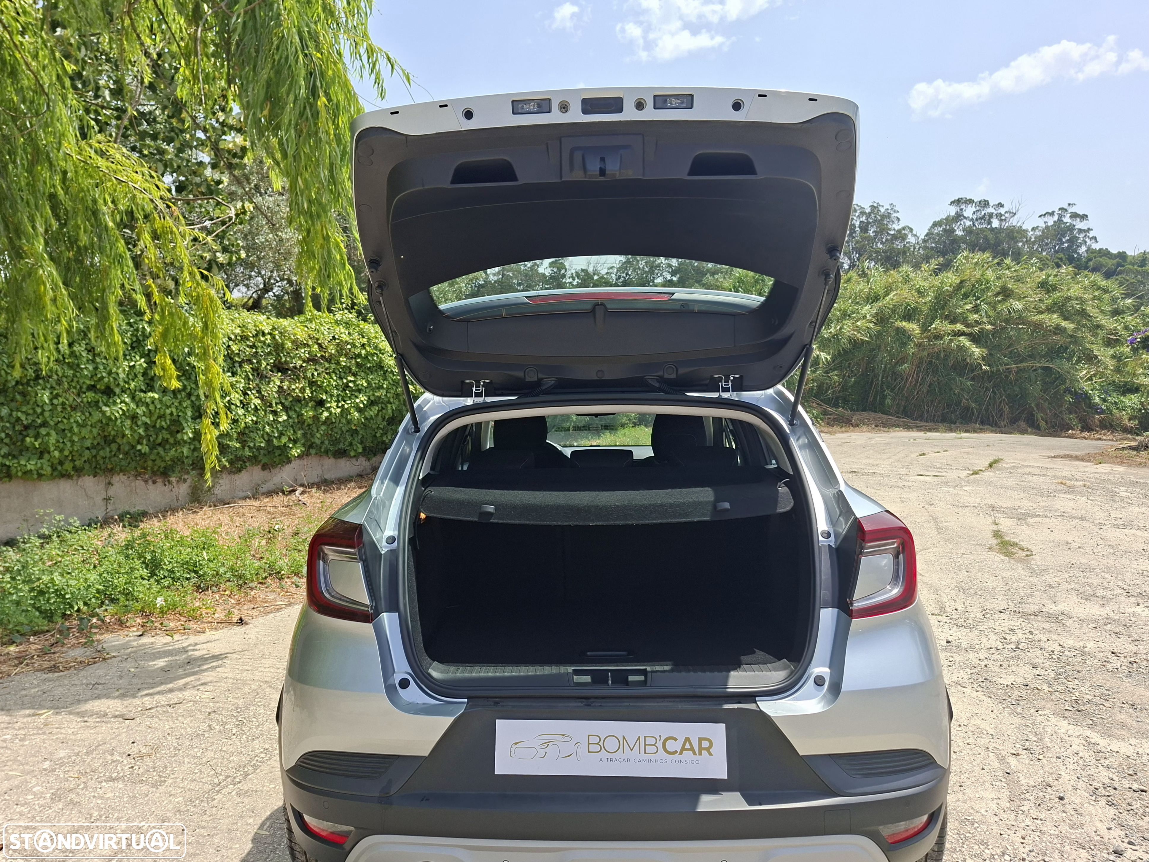 Renault Captur 1.5 dCi Exclusive EDC - 33