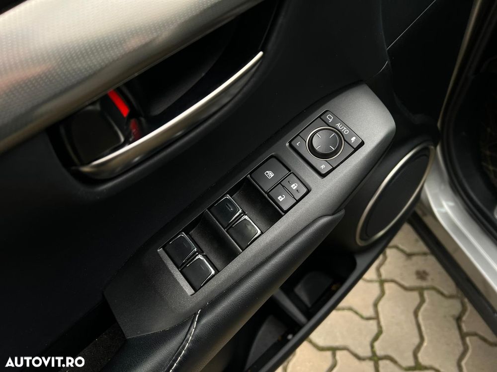 Lexus Seria NX 300h AWD Luxury - 25