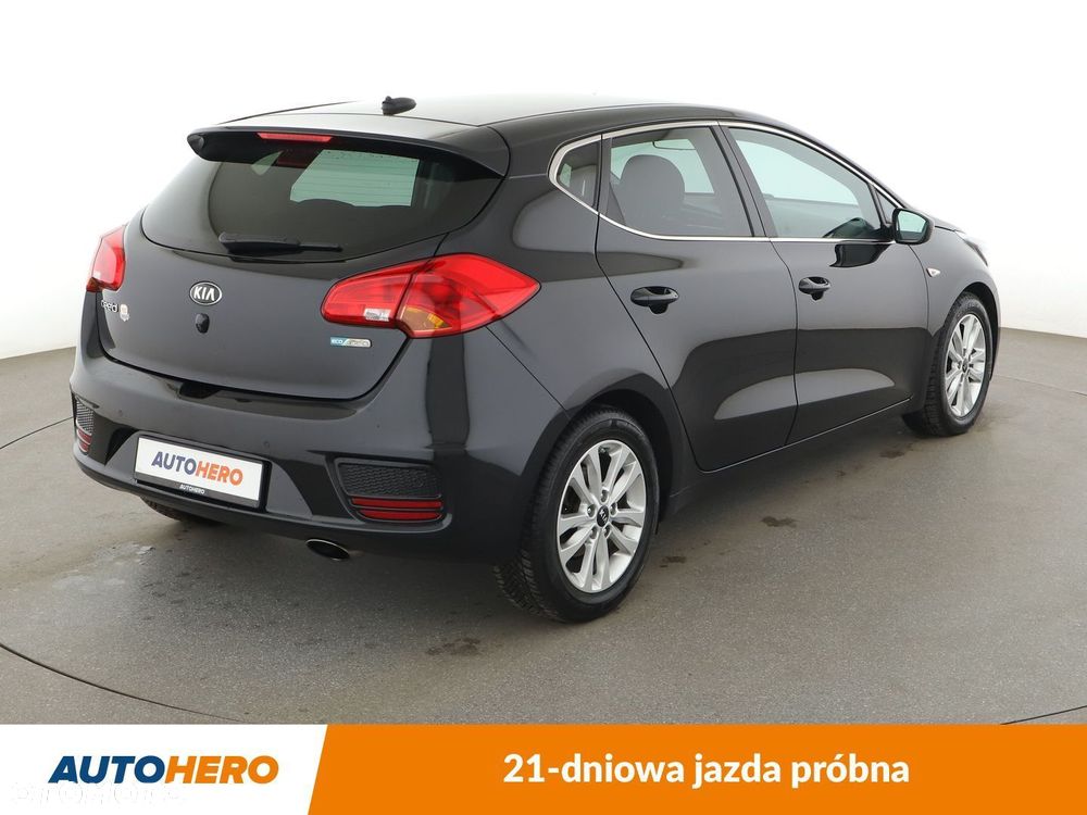 Kia Ceed - 6
