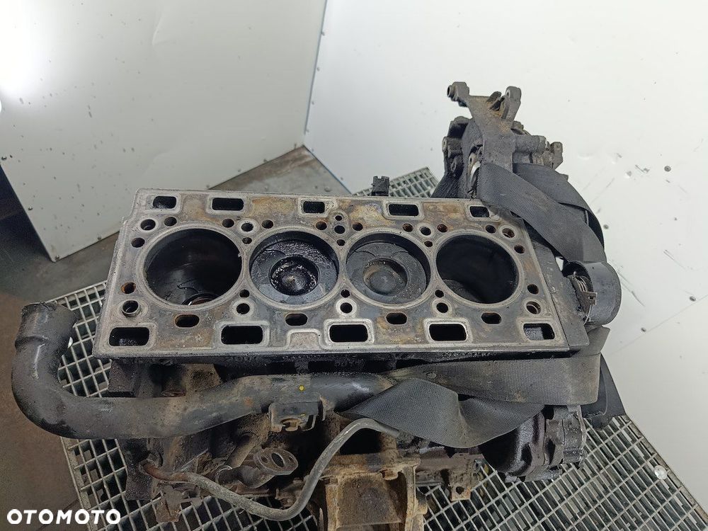 BLOK SILNIKA RENAULT MASTER II FL G9U650  8200513042 2.5 DCI - 3