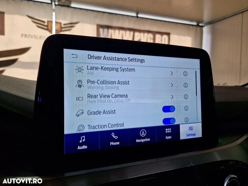 Ford Kuga 2.5 Duratec FHEV 4x4 TITANIUM - 11