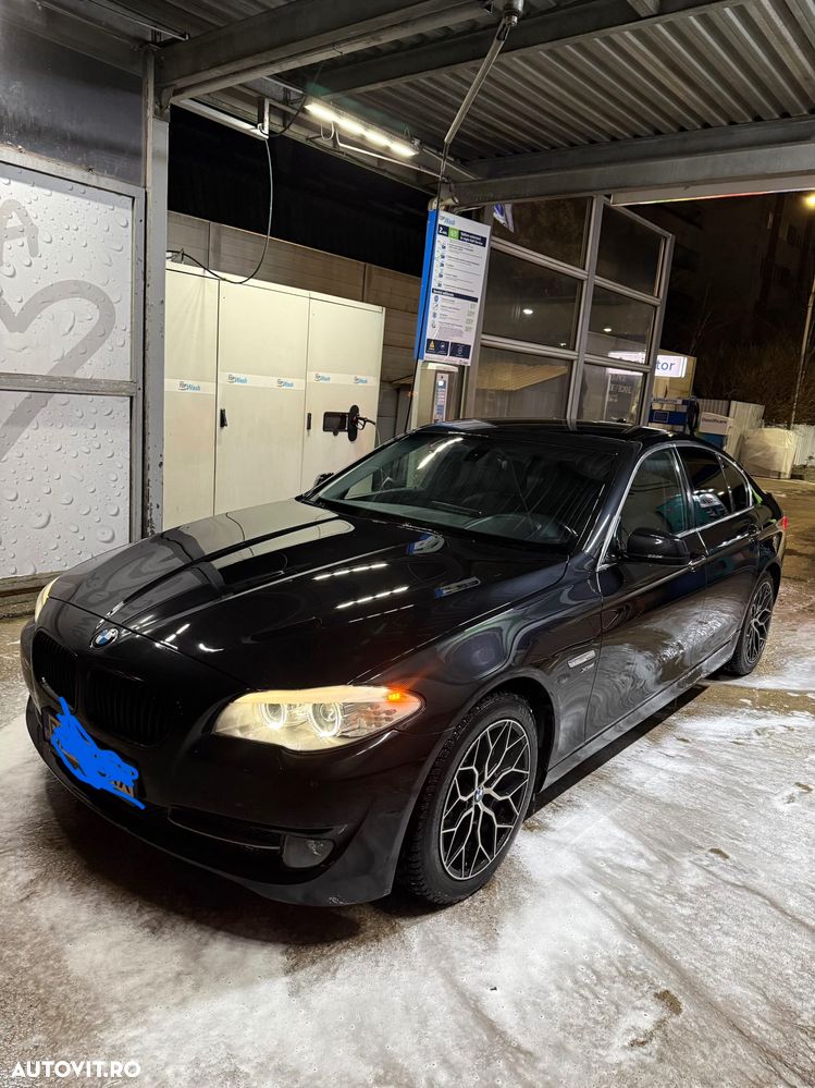 BMW Seria 5 525d xDrive - 5