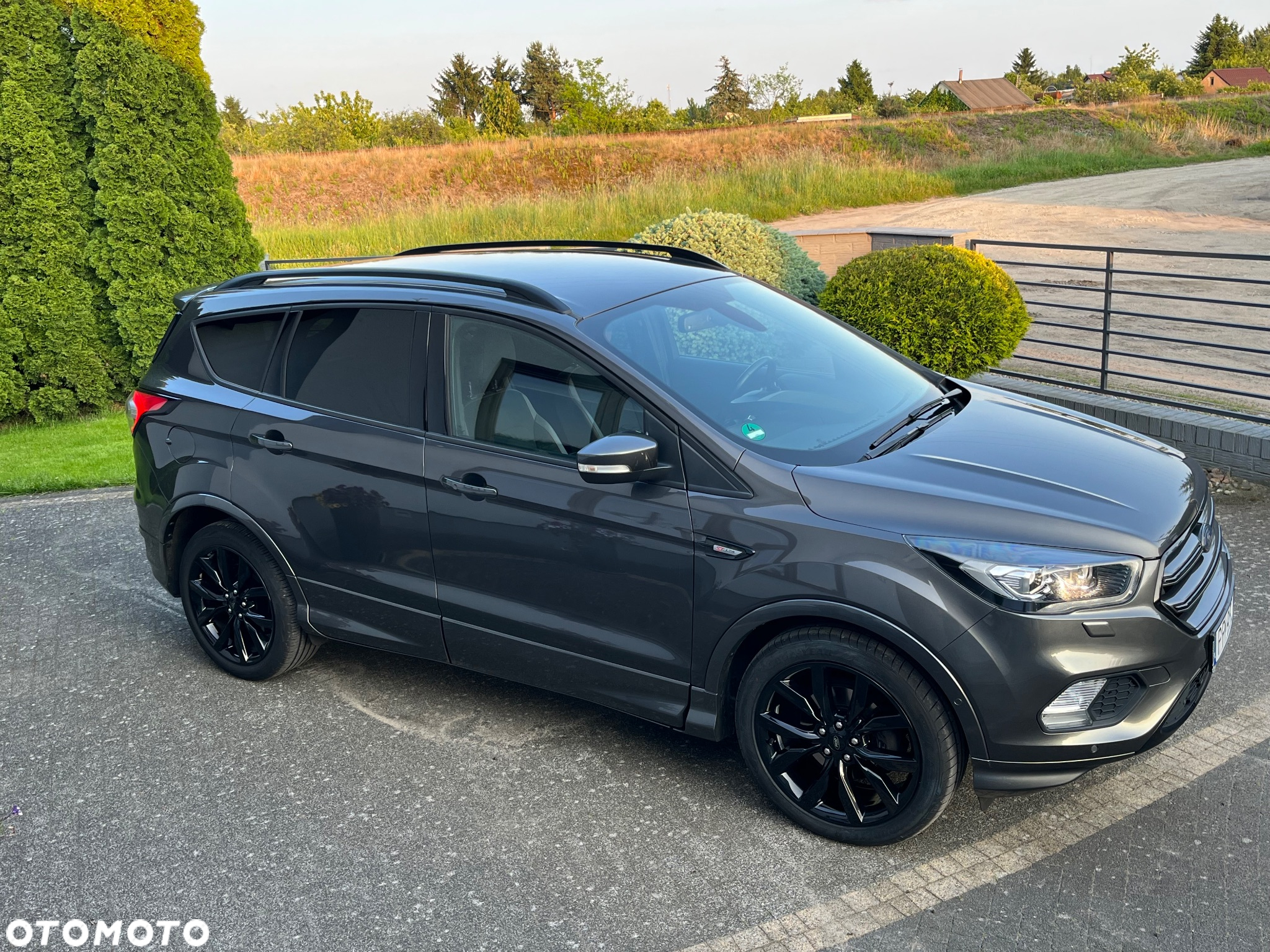 Ford Kuga 1.5 EcoBoost 2x4 ST-Line - 21