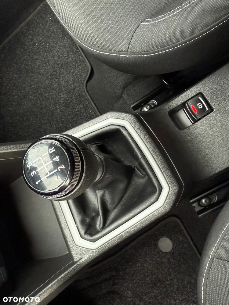 Dacia Sandero 1.0 TCe Laureate S&S - 13