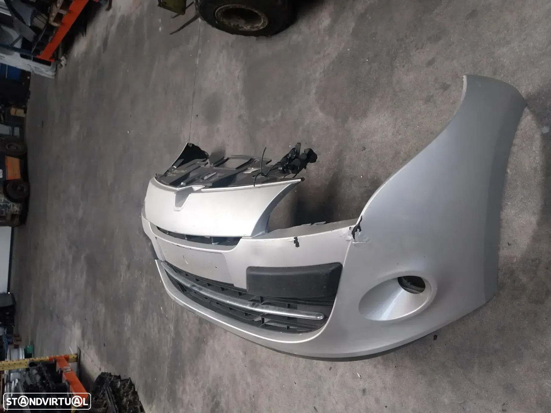 Para choques frente Renault Megane 2014 - 4
