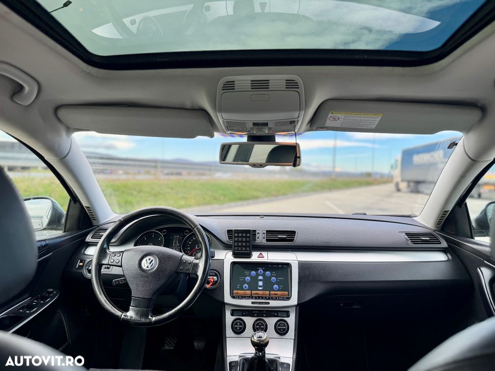 Volkswagen Passat - 11