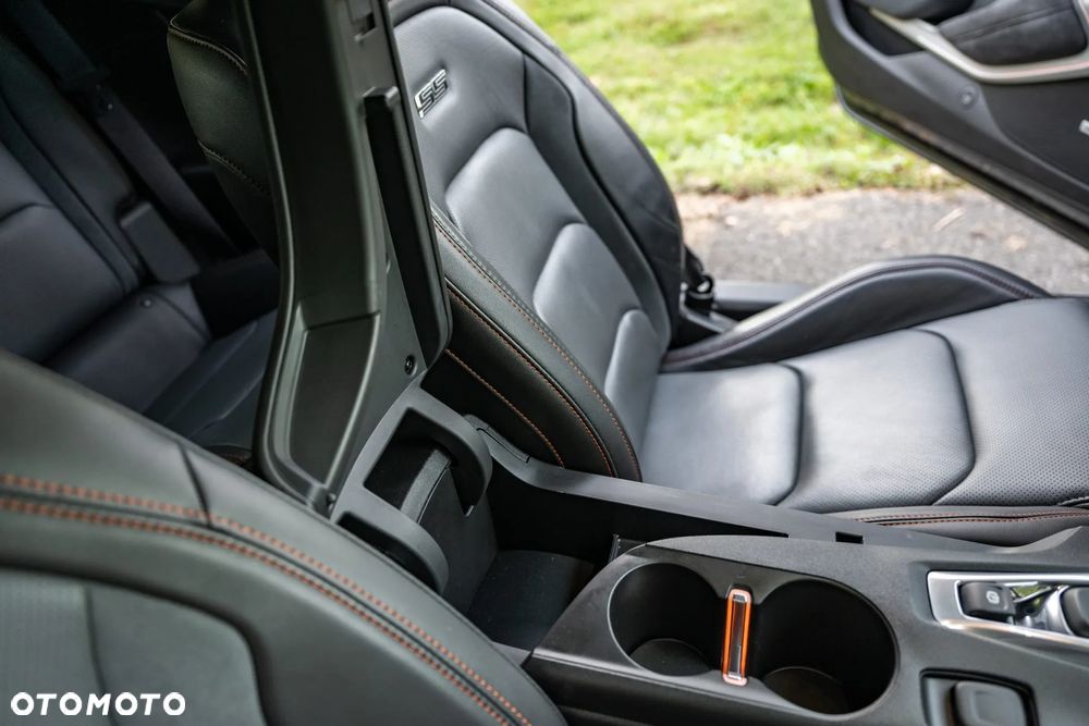 Chevrolet Camaro - 24