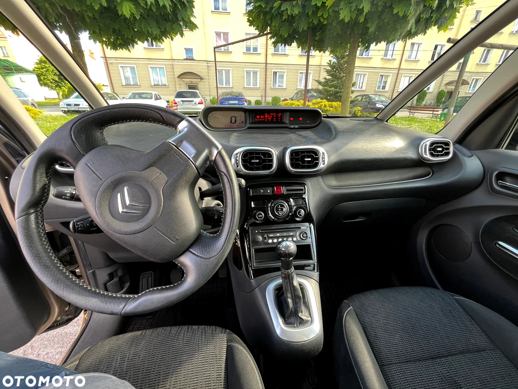 Citroën C3 Picasso 1.6 HDi Exclusive - 8
