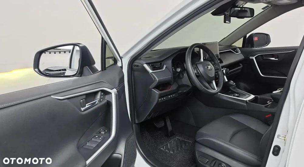 Toyota RAV4 - 5