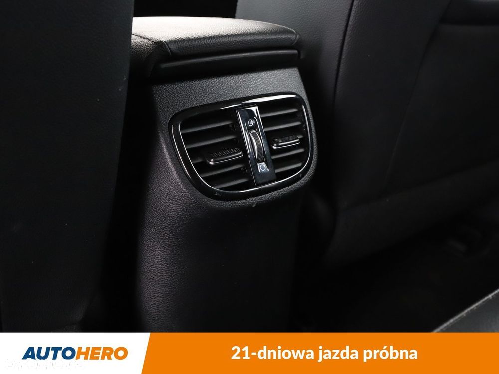 Kia Ceed - 40