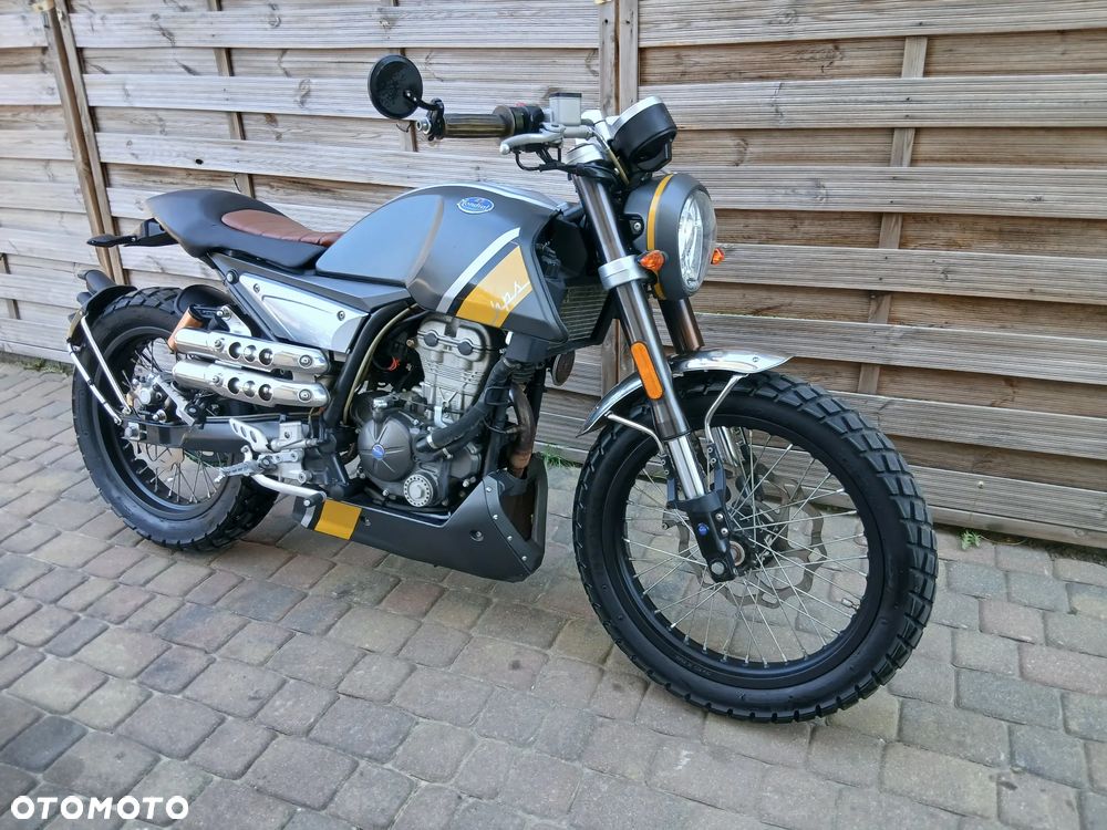 Mondial HPS 125 - 1