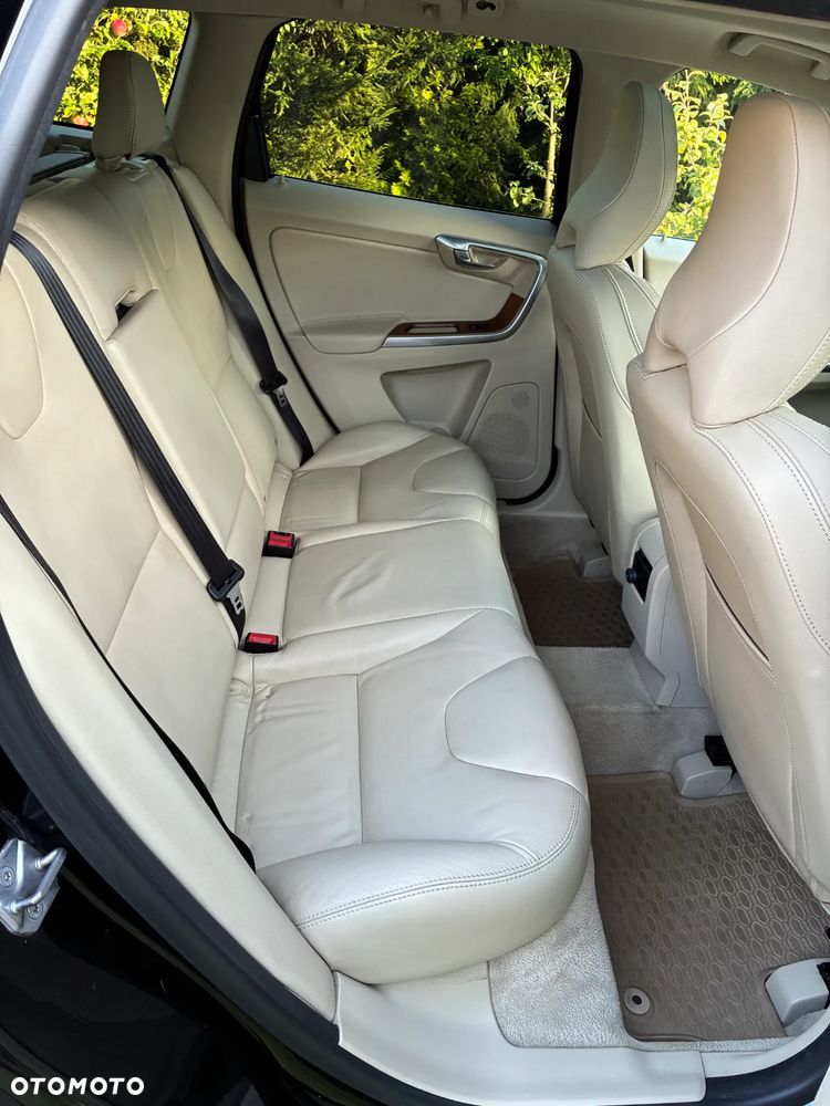 Volvo XC 60 D4 Drive-E Summum - 11