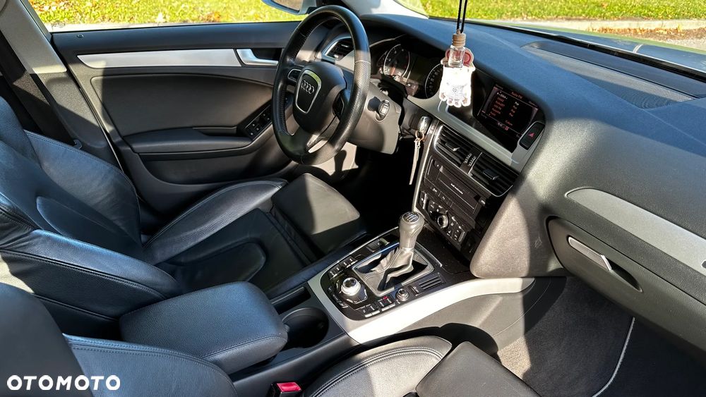 Audi A4 Allroad 2.0 TDI Quattro - 9