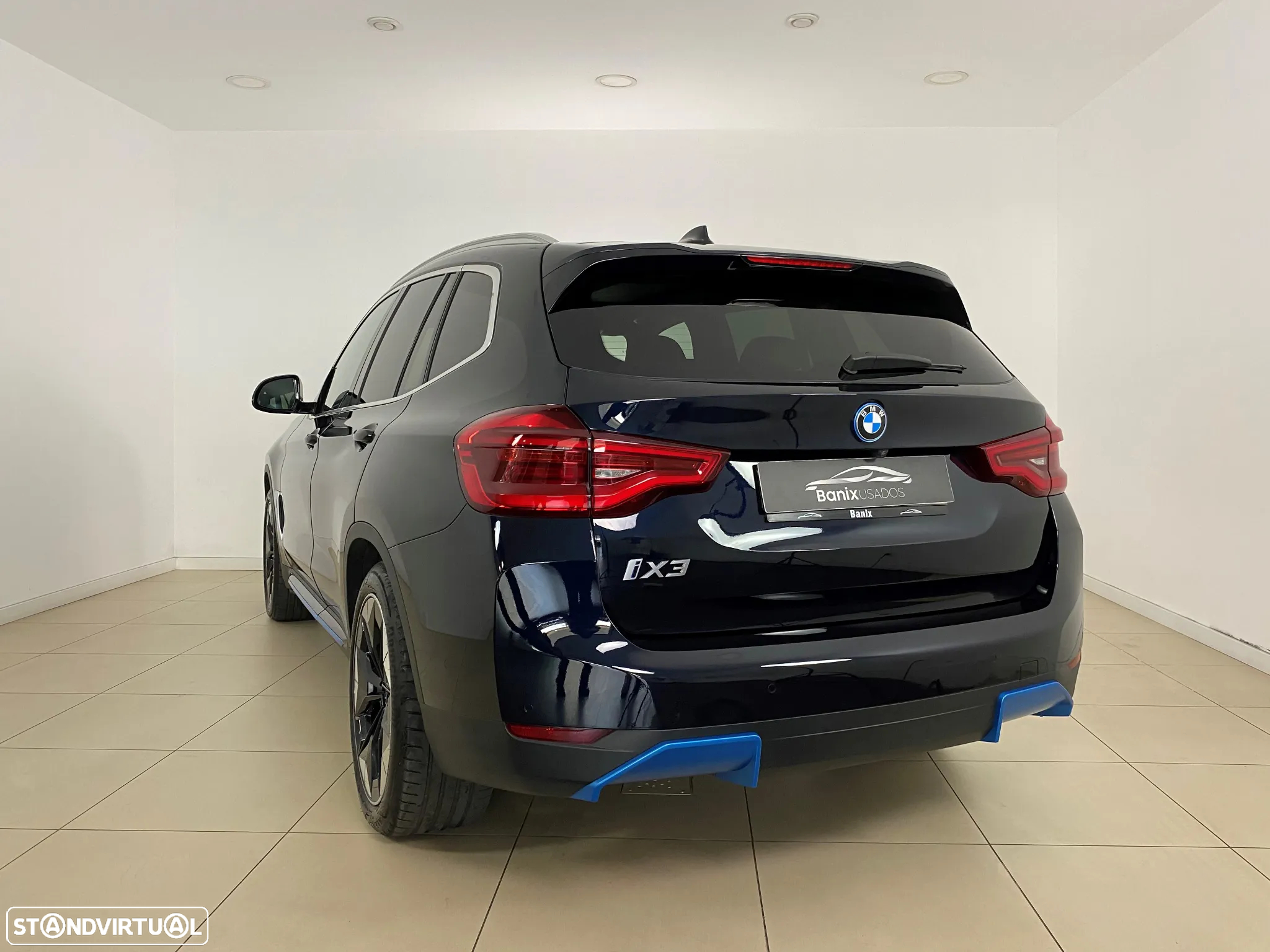 BMW iX3 Impressive - 9
