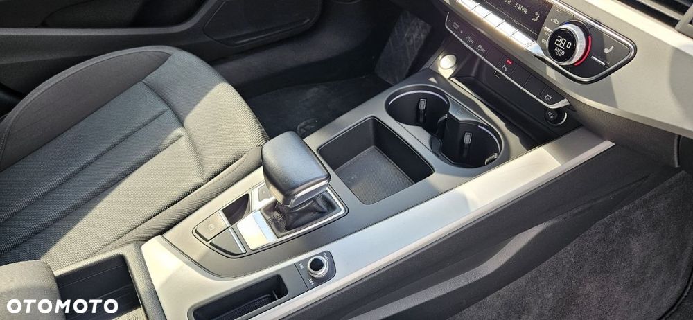 Audi A4 Avant - 31