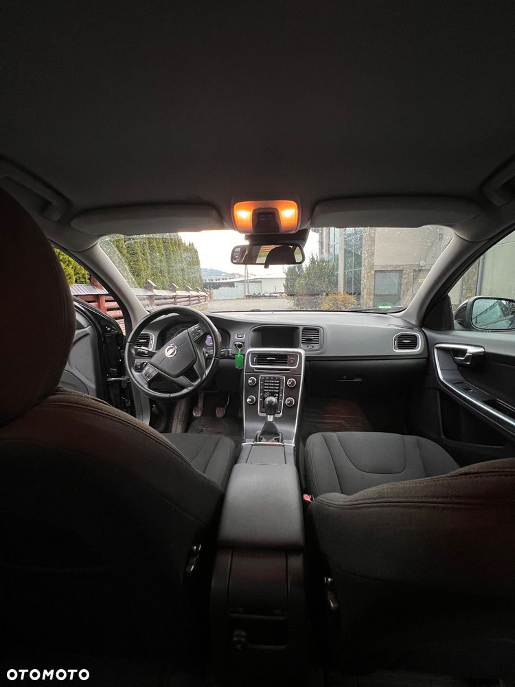 Volvo V60 T3 - 5
