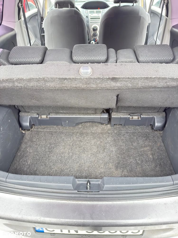 Toyota Yaris 1.33 Prestige - 9