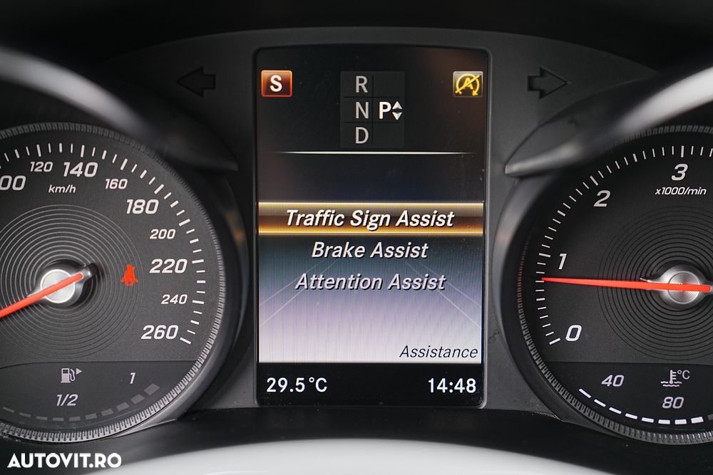 Mercedes-Benz GLC Coupe 220 d 4Matic 9G-TRONIC AMG Line - 18