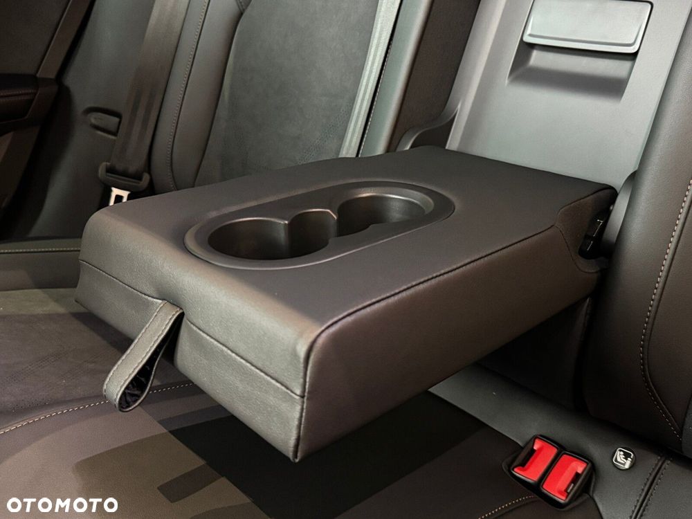 Cupra Leon Sportstourer 2.0 TSI 4Drive VZ DSG - 37