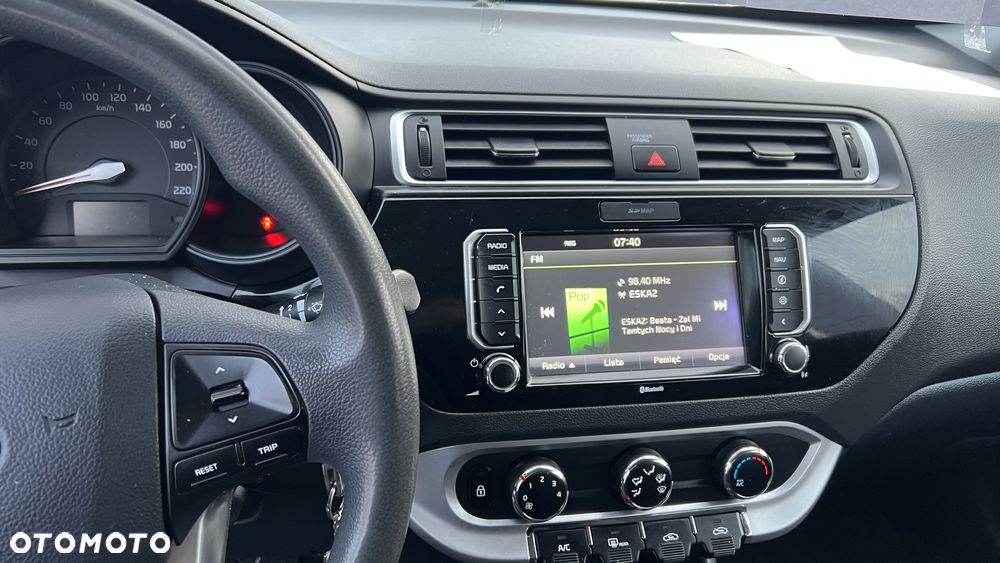 Kia Rio 1.4 Business Line - 11