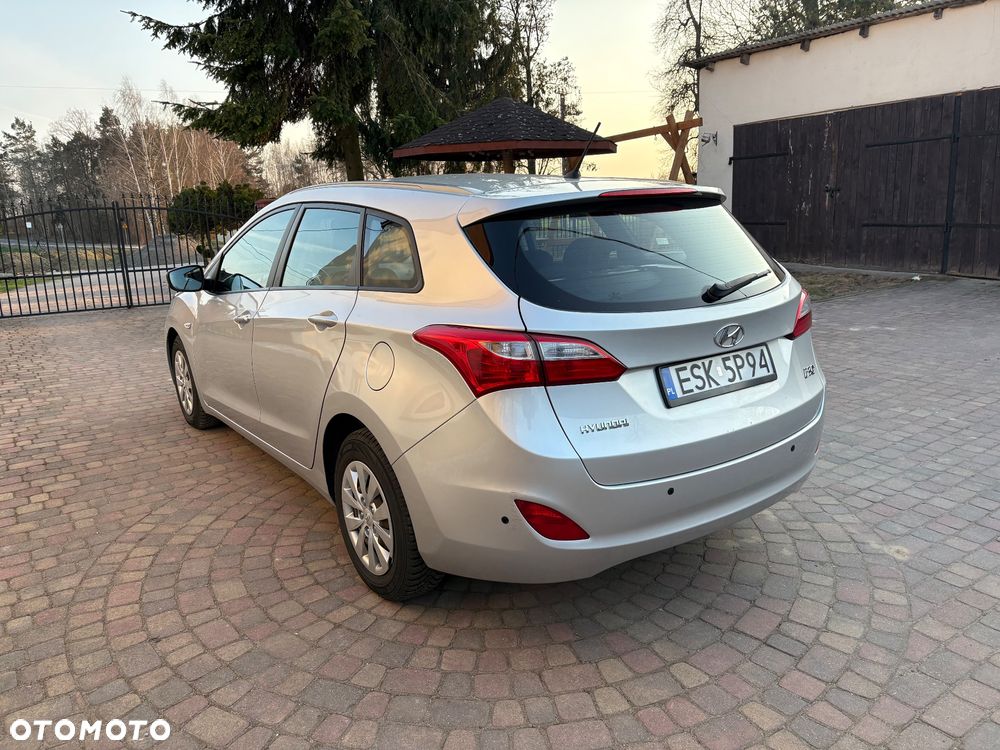 Hyundai i30 1.6 CRDi Classic + - 4