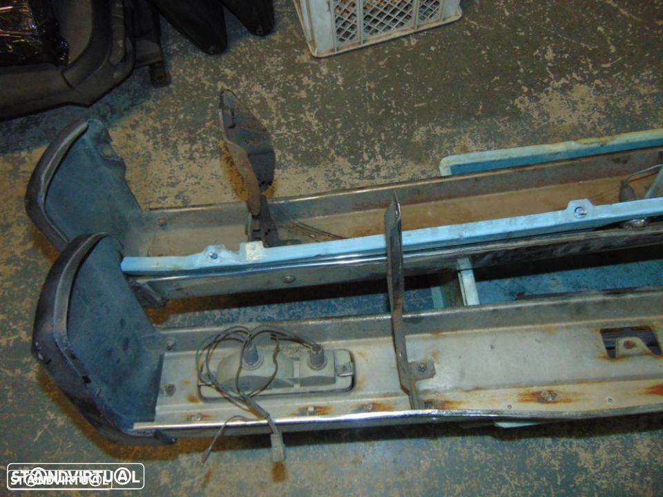 Datsun 1600 Stanza pára-choques - 7