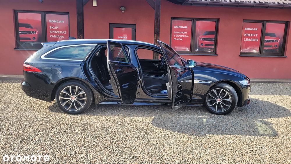 Jaguar XF 20d Portfolio - 5