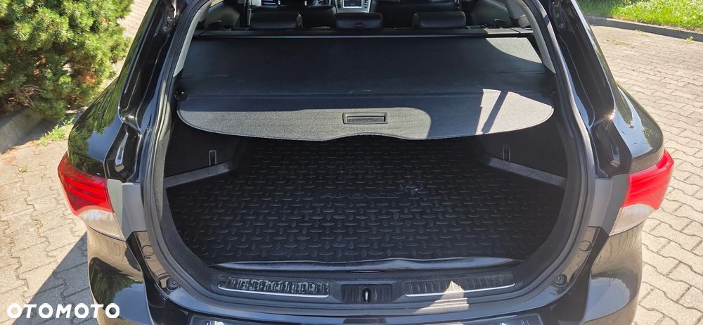 Toyota Avensis 1.8 Premium EU5 - 33