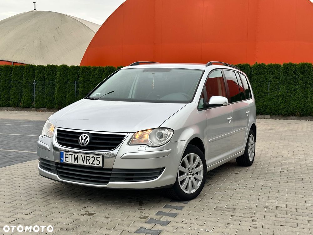 Volkswagen Touran 1.9 TDI Trendline DSG - 1