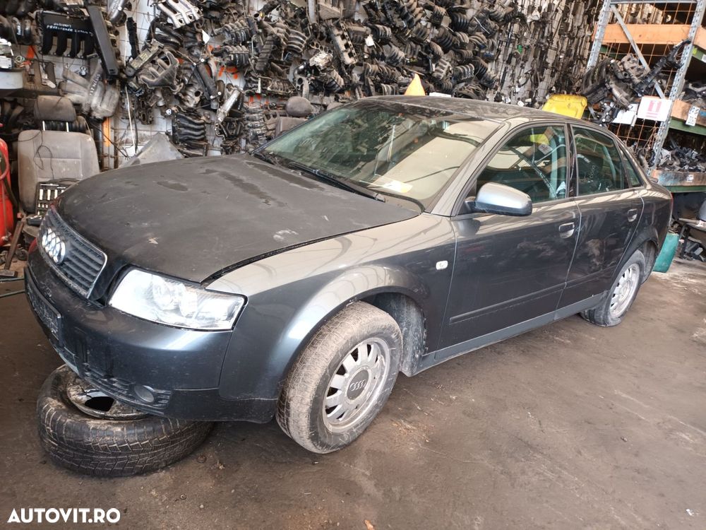 Dezmembrari  Audi A4 B6 (8E)  2000  > 2004 1.9 TDI Motorina - 1
