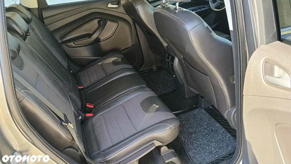 Ford Kuga 2.0 TDCi 4x4 Titanium - 3
