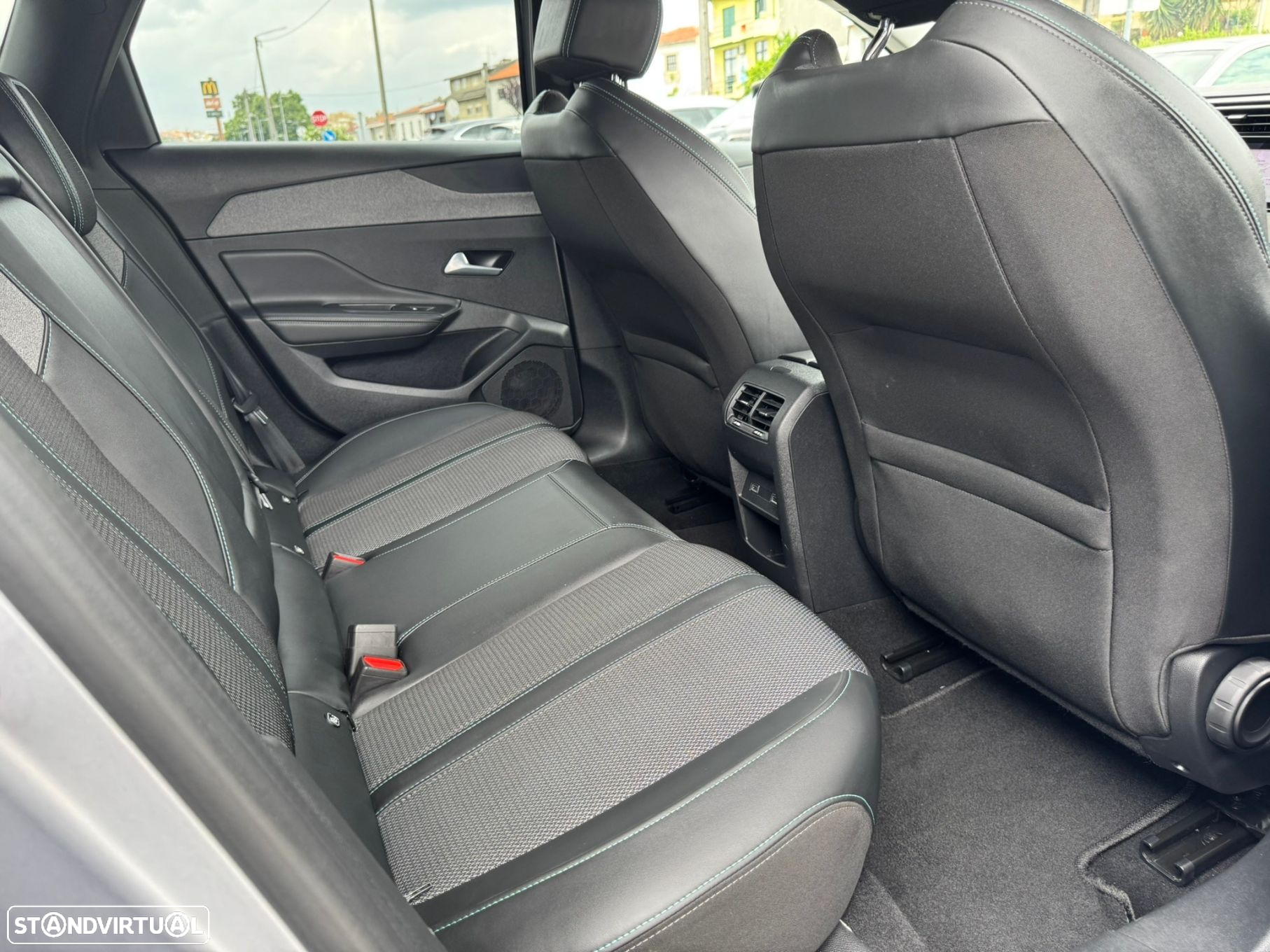 Peugeot 308 SW 1.2 PureTech Allure Pack EAT8 - 14
