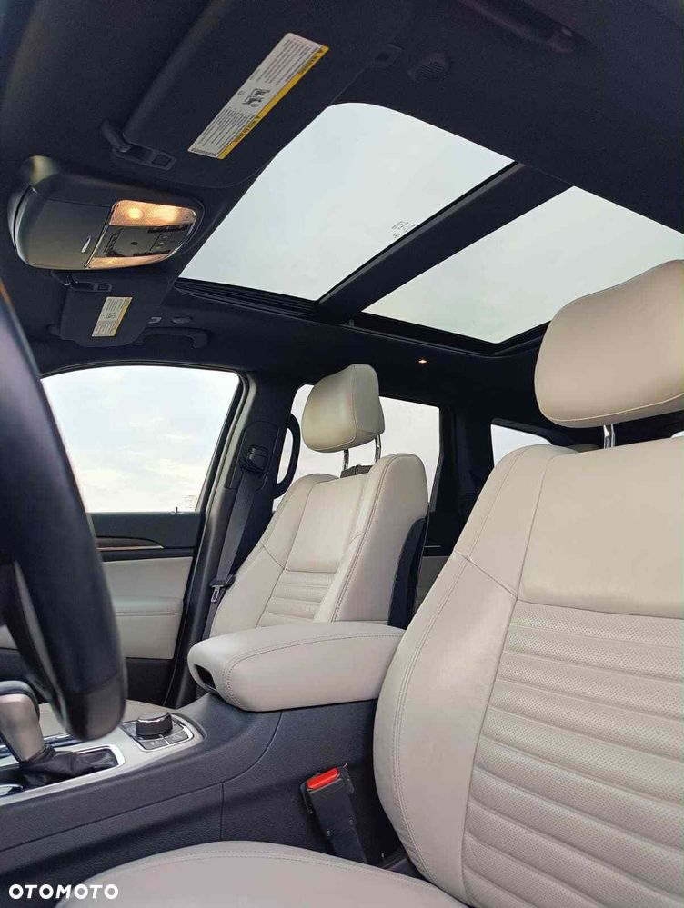 Jeep Grand Cherokee - 13