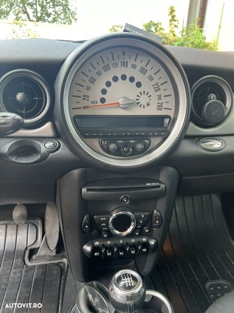 Mini Cooper Standard - 6