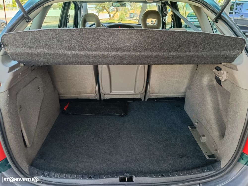 Citroën Xsara Picasso 1.6 SX - 8