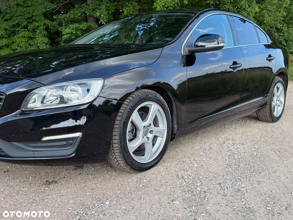 Volvo S60 D2 Drive-E Dynamic Edition (Kinetic) - 1