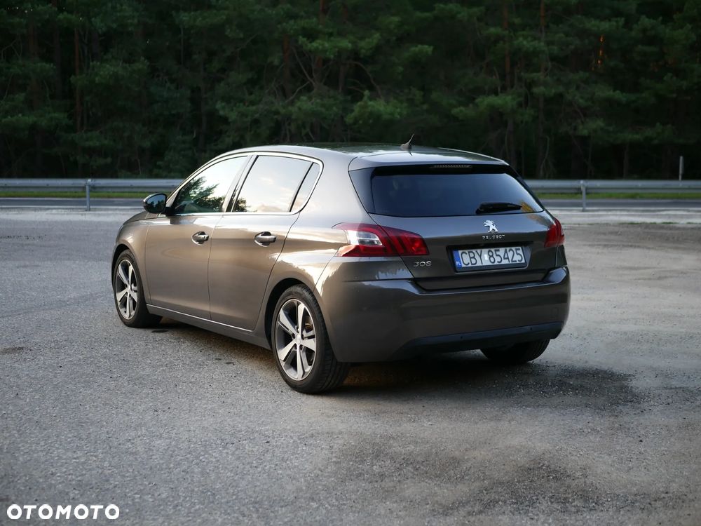 Peugeot 308 1.6 e-HDi Allure S&S - 8