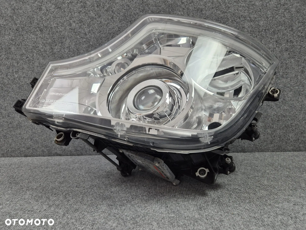 REFLEKTOR LAMPA PRZEDNIA LEWA - MERCEDES ACTROS A961 MP4 XENON LED