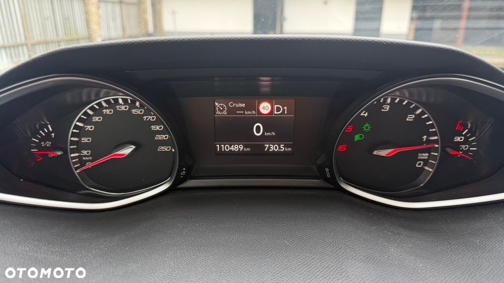 Peugeot 308 BlueHDi 130 EAT6 Stop & Start Active Business-Paket - 21