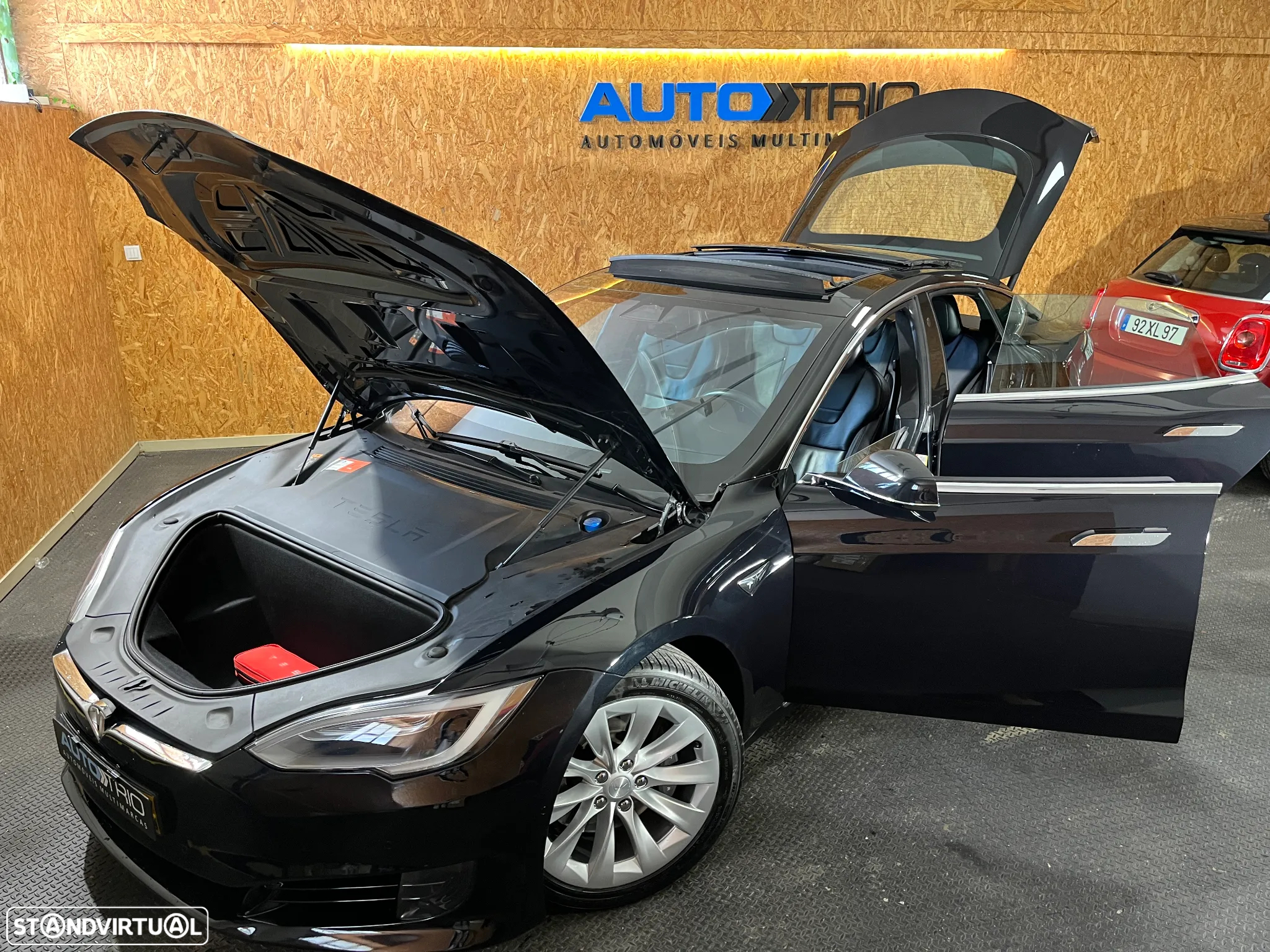 Tesla Model S 75D - 22