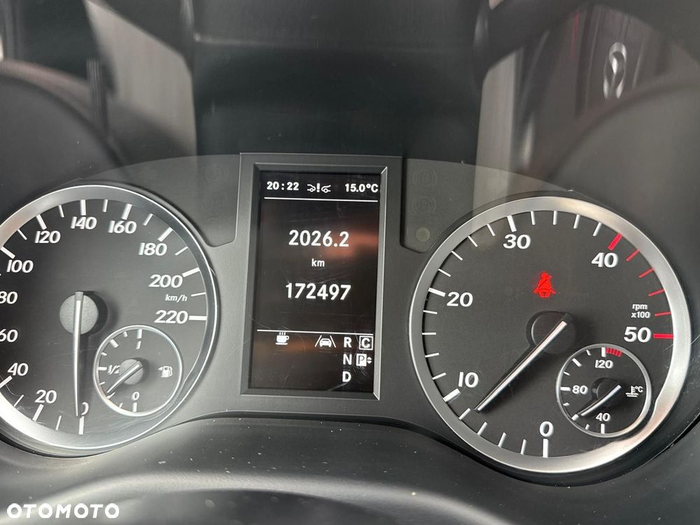 Mercedes-Benz VITO - 24