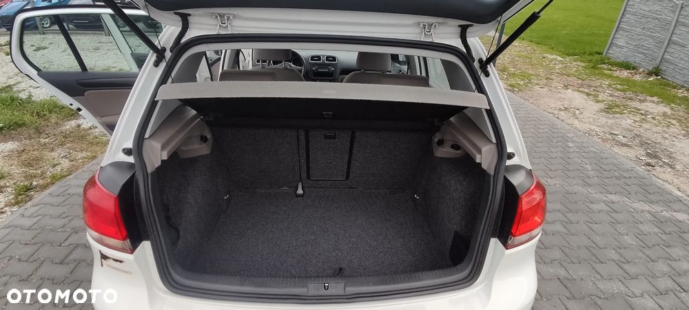 Volkswagen Golf 1.6 Comfortline - 28