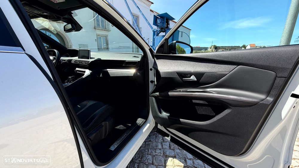 Peugeot 3008 1.5 BlueHDi GT Line EAT8 - 18