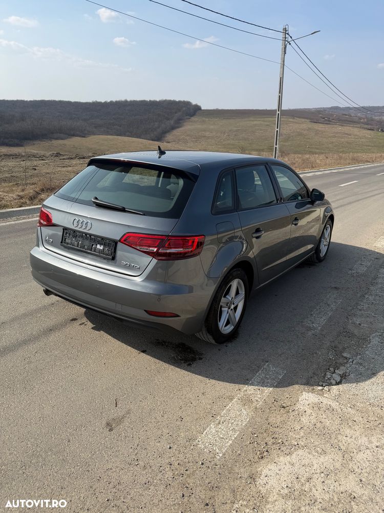 Audi A3 1.6 TDI ack (clean diesel) S tronic S line Sportpaket - 4