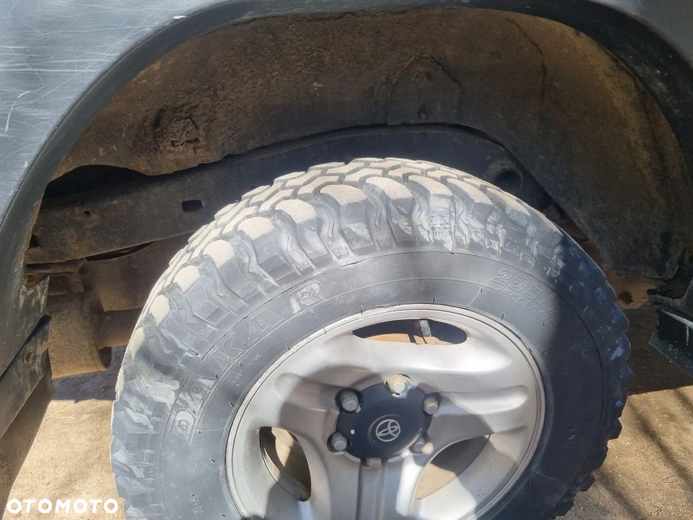 Toyota Land Cruiser - 21