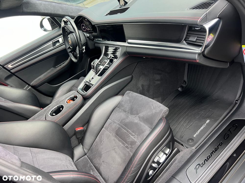 Porsche Panamera GTS - 6