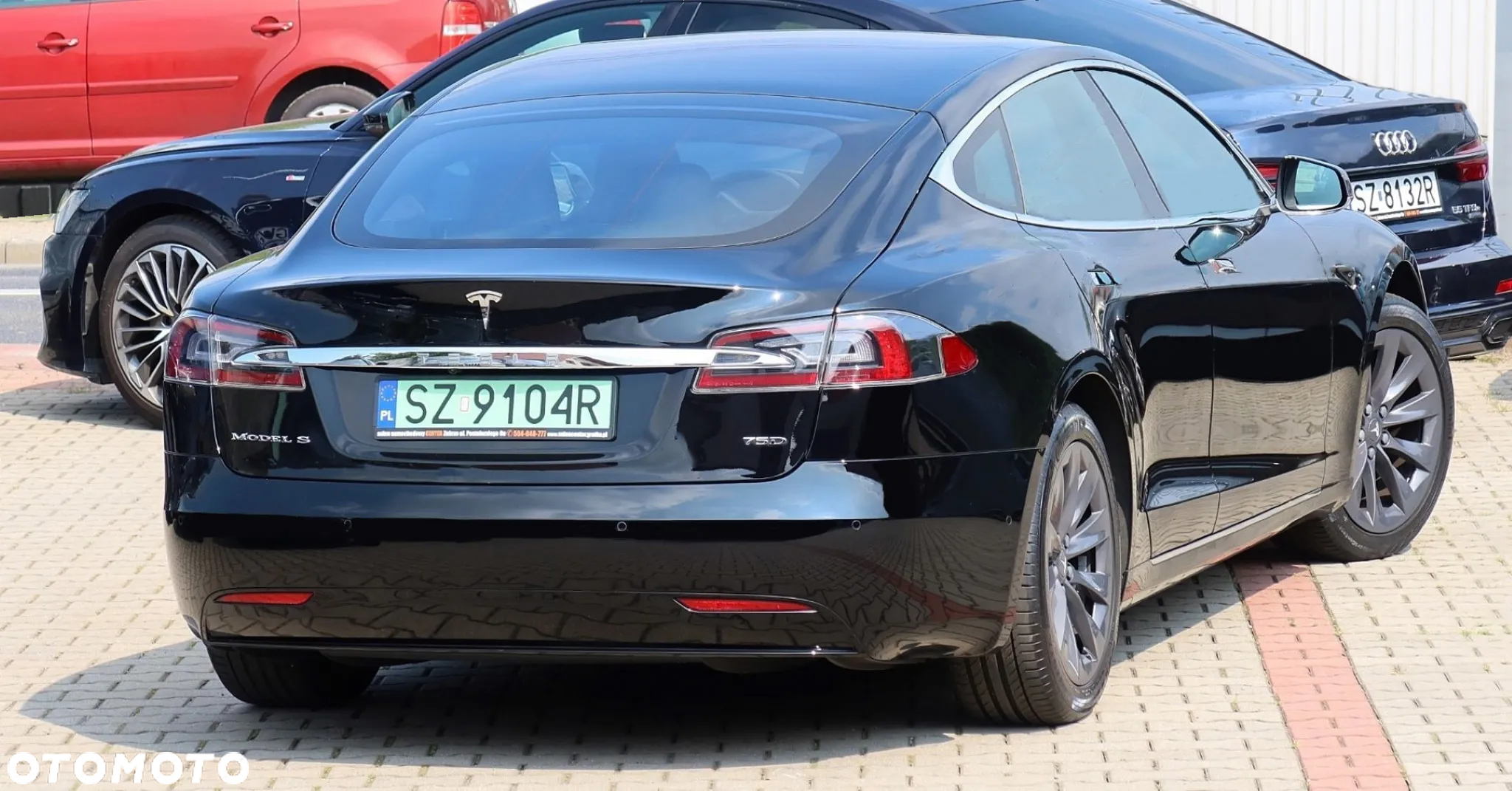 Tesla Model S Dual Motor Allradantrieb - 36