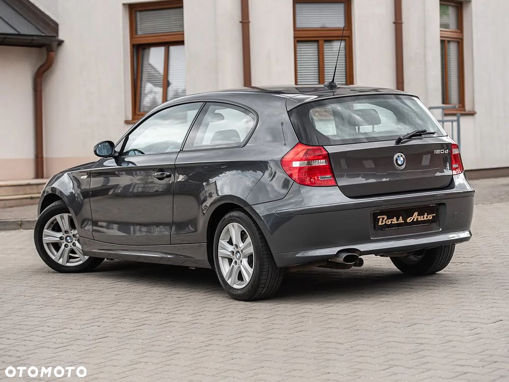 BMW Seria 1 120d DPF Edition Sport - 9
