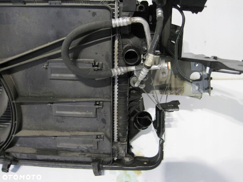 Pas przedni chłodnice VOLVO V40 1,6D AUTO 14R - 6